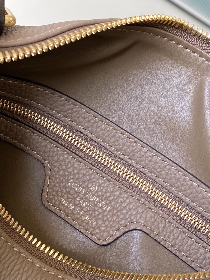 L*ouis V*uitton  Top Bag (maikesneakers)