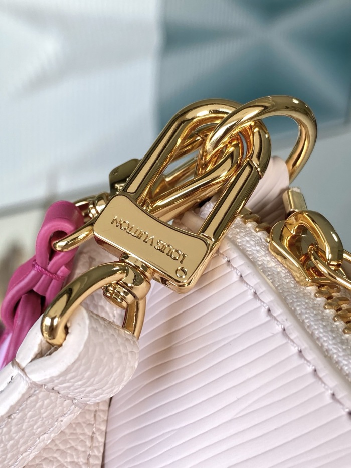 L*ouis V*uitton  Top Bag (maikesneakers)