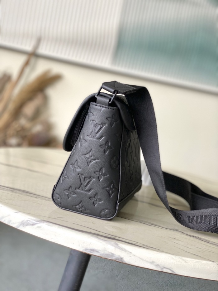 L*ouis V*uitton  Top Bag (maikesneakers)