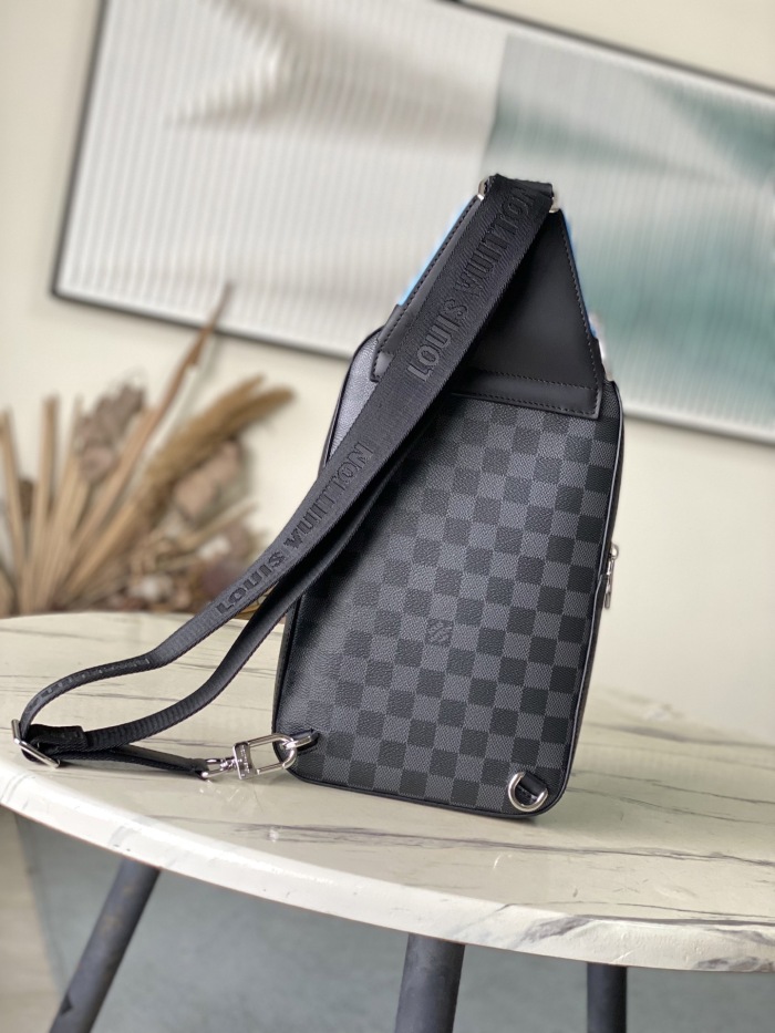 L*ouis V*uitton  Top Bag (maikesneakers)