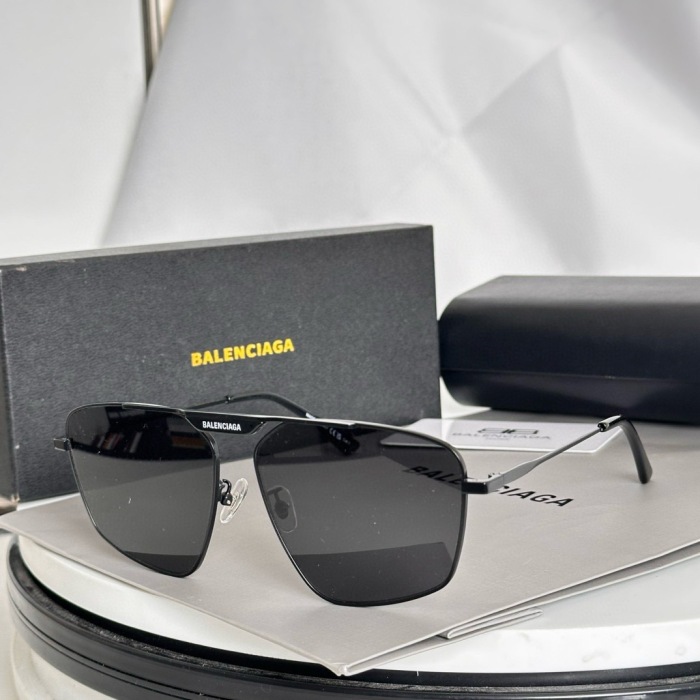 Top Quality B*alenciaga Glasses