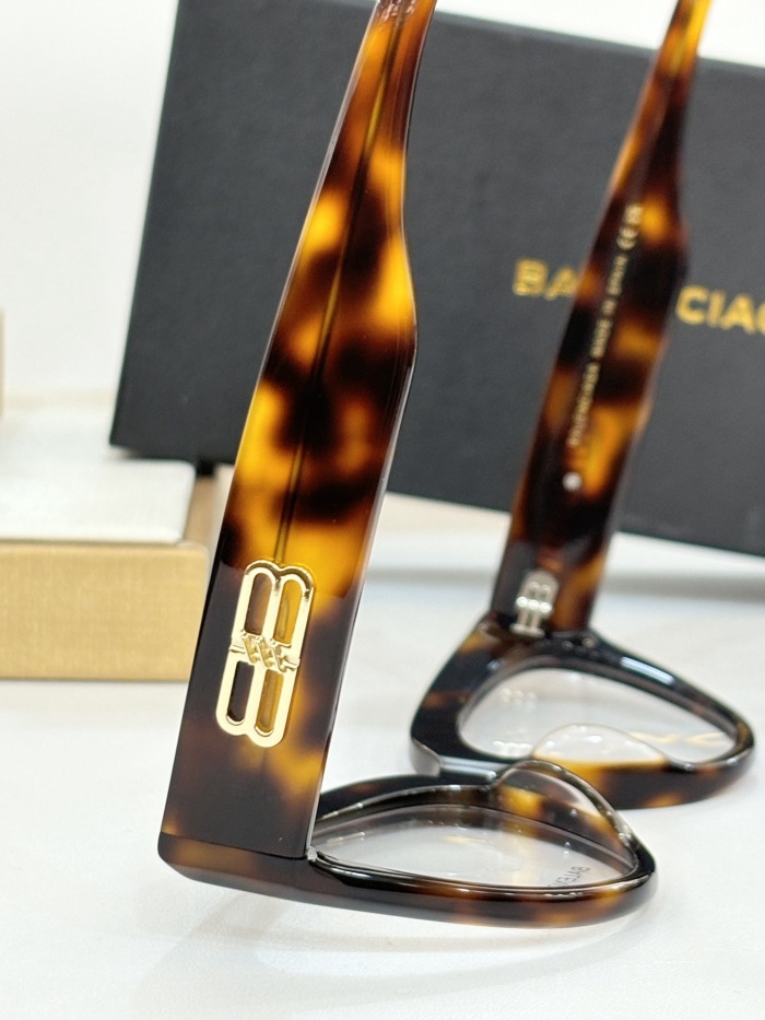 Top Quality B*alenciaga Glasses