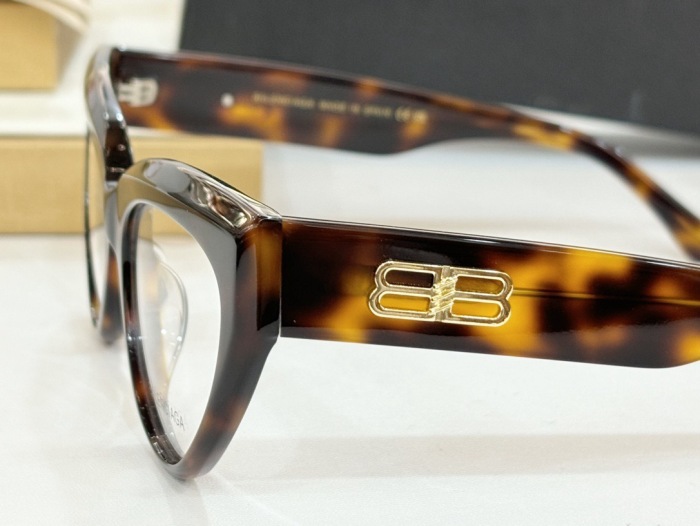Top Quality B*alenciaga Glasses