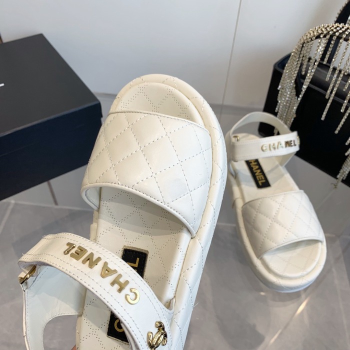 Women Top Quality C*hanel shoes