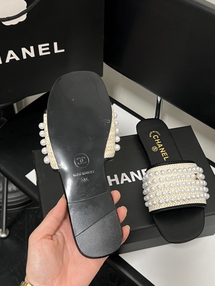 Women Top Quality C*hanel shoes