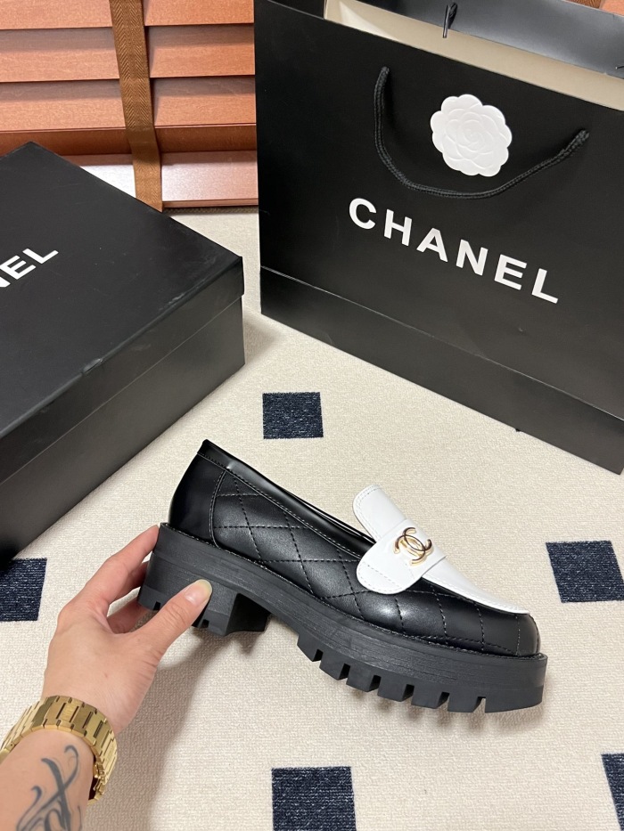 Women Top Quality C*hanel shoes