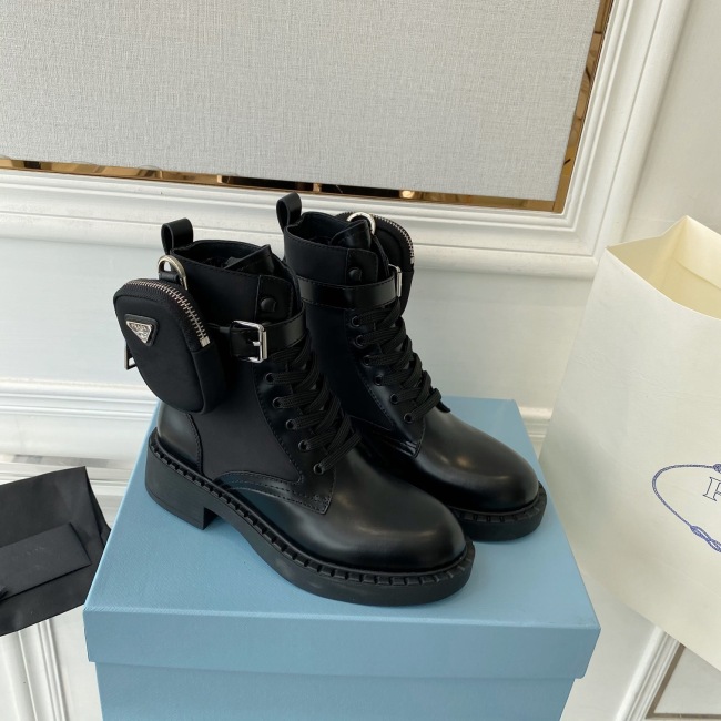 Women Top Quality P*rada shoes