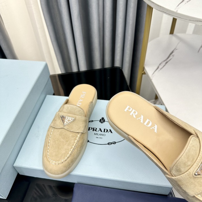 Women Top Quality P*rada shoes
