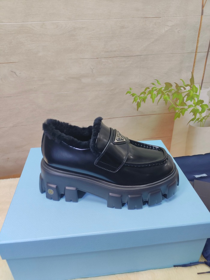 Women Men Top Quality P*rada shoes