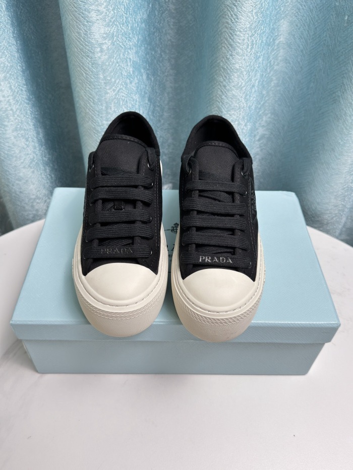 Women Men Top Quality P*rada shoes