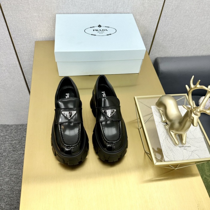 Women  Top Quality P*rada shoes 5.5cm