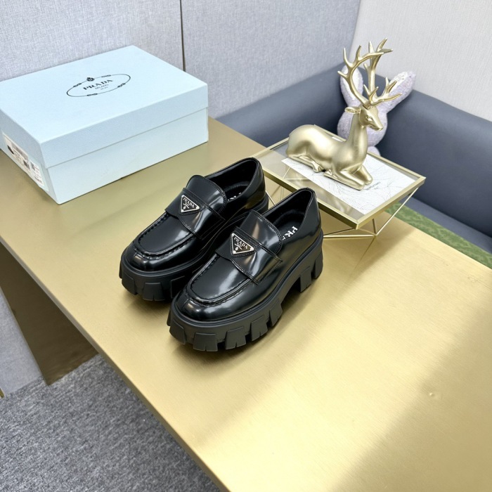 Women  Top Quality P*rada shoes 5.5cm