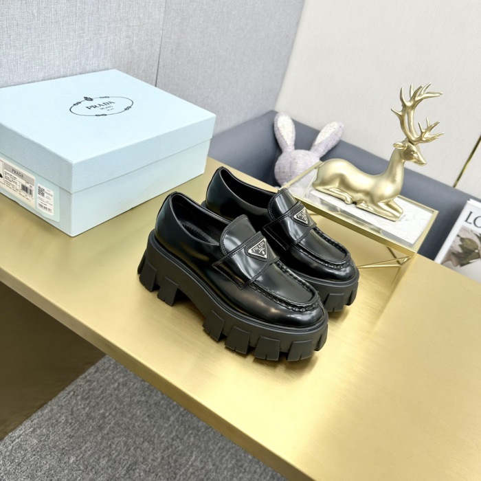 Women  Top Quality P*rada shoes 5.5cm