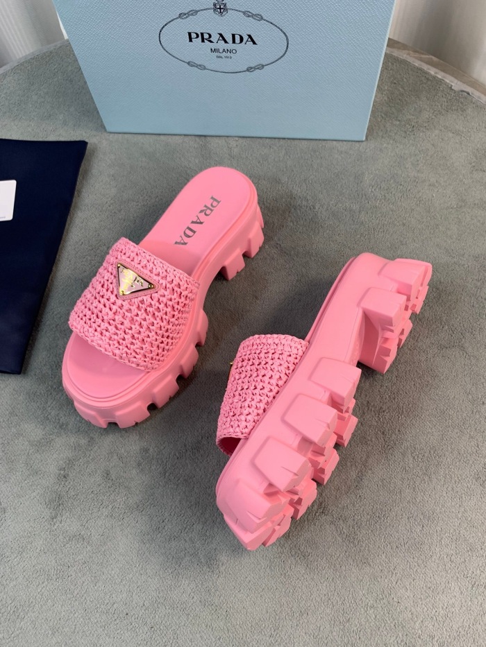 Women Top Quality P*rada shoes