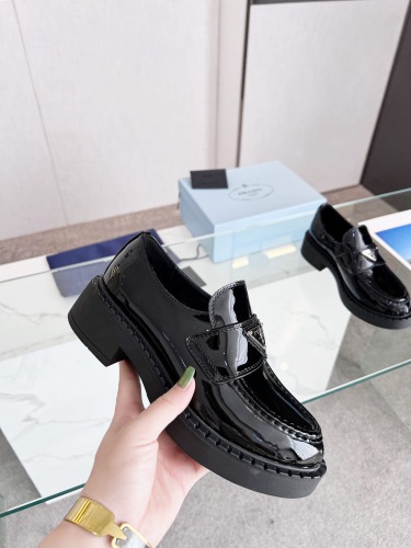 Women Men Top Quality P*rada shoes