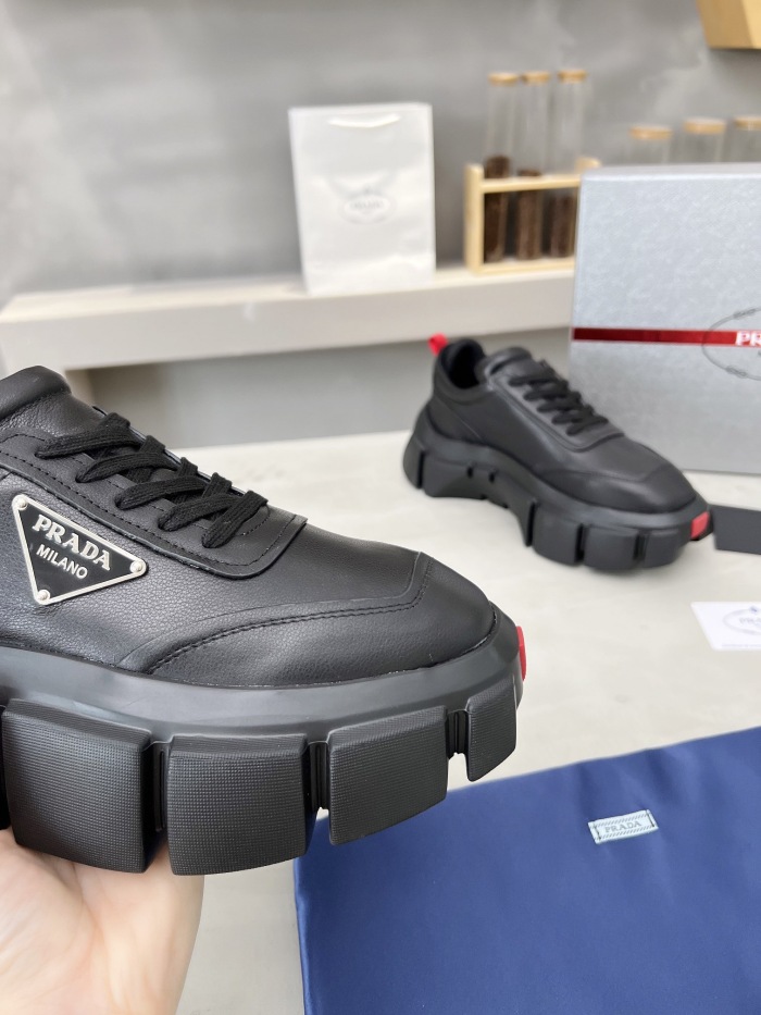 Women Top Quality P*rada shoes
