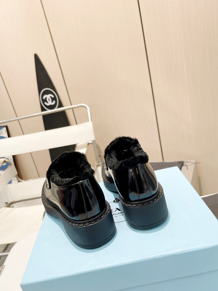 Women Men Top Quality P*rada shoes