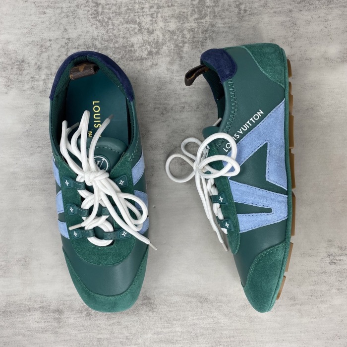 Men  Women  L*ouis V*uitton   Top Sneaker L*V Trainer