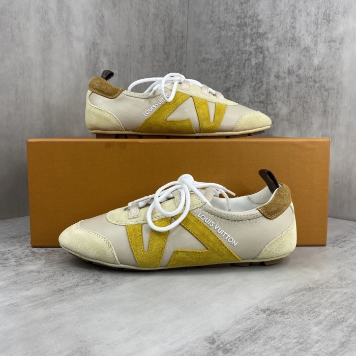 Men  Women  L*ouis V*uitton   Top Sneaker L*V Trainer