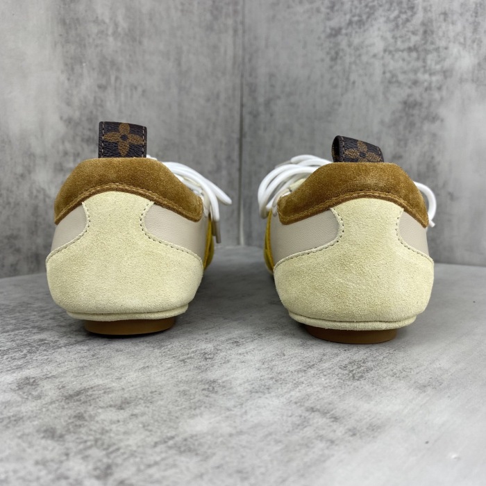 Men  Women  L*ouis V*uitton   Top Sneaker L*V Trainer