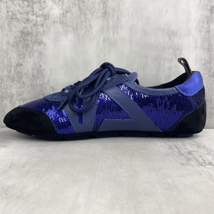Men  Women  L*ouis V*uitton   Top Sneaker L*V Trainer