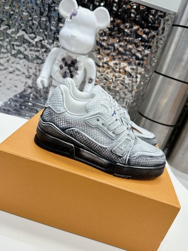 Men  Women  L*ouis V*uitton   Top Sneaker L*V Trainer size 35-46