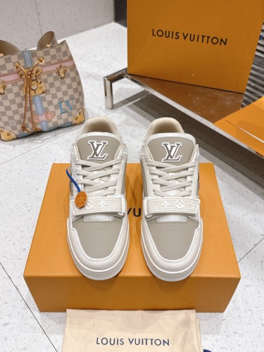 Men  Women  L*ouis V*uitton   Top Sneaker L*V Trainer size 35-46