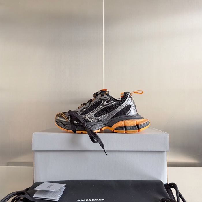 WOMEN SIZE 35-39 Men SIZE 39-45 B*alenciaga Sneaker  Top quality 1:1