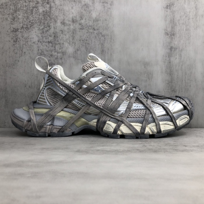WOMEN SIZE 35-39 Men SIZE 39-45 B*alenciaga Sneaker  Top quality 1:1