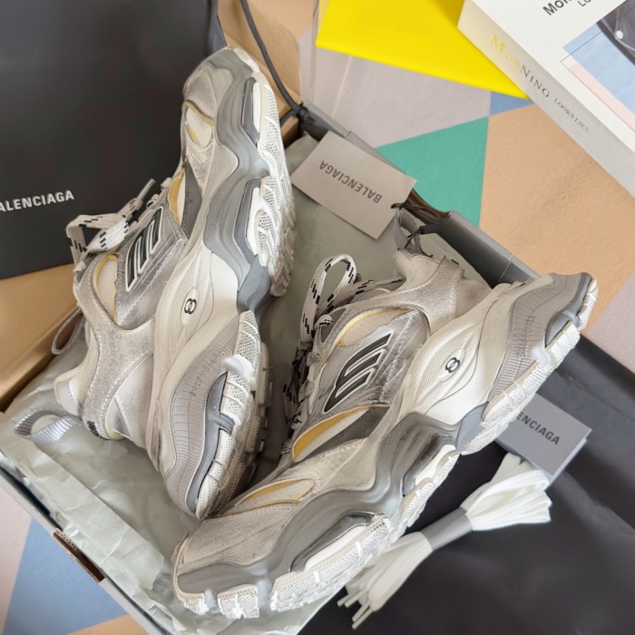 WOMEN SIZE 35-39 Men SIZE 39-45 B*alenciaga Sneaker  Top quality 1:1