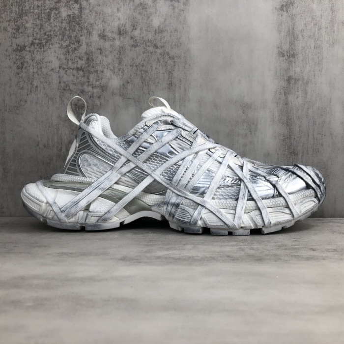 WOMEN SIZE 35-39 Men SIZE 39-45 B*alenciaga Sneaker  Top quality 1:1