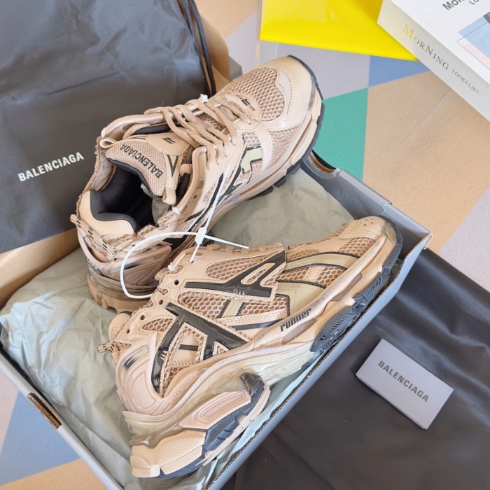 WOMEN SIZE 35-39 Men SIZE 39-45 B*alenciaga Sneaker  Top quality 1:1