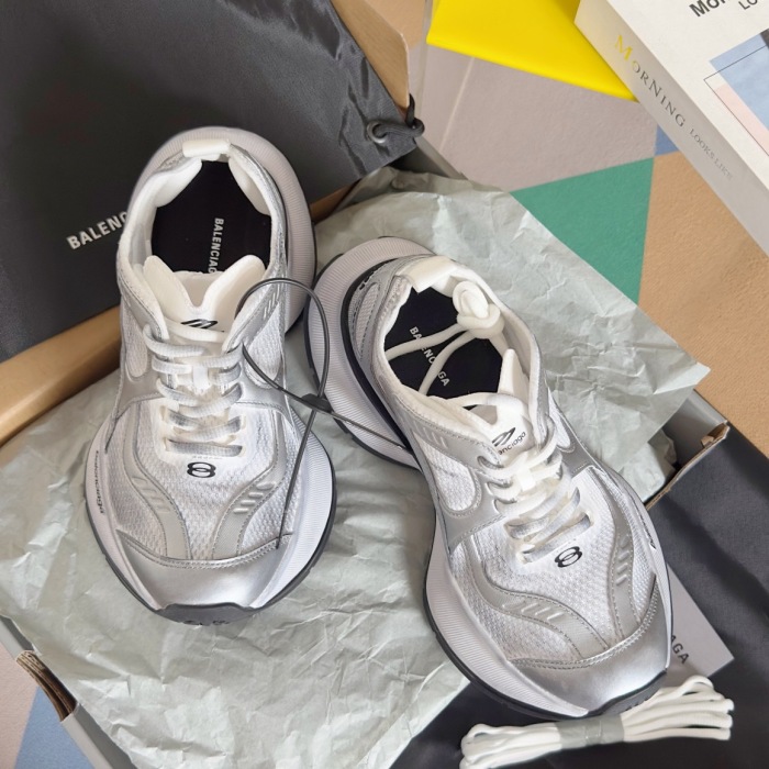 WOMEN SIZE 35-39 Men SIZE 39-45 B*alenciaga Sneaker  Top quality 1:1