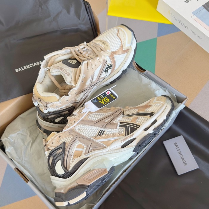 WOMEN SIZE 35-39 Men SIZE 39-45 B*alenciaga Sneaker  Top quality 1:1