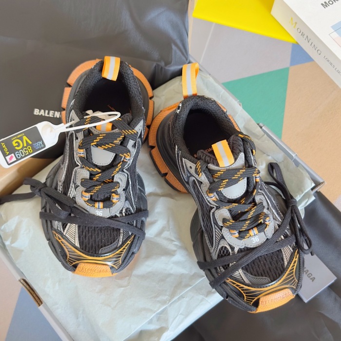 WOMEN SIZE 35-39 Men SIZE 39-45 B*alenciaga Sneaker  Top quality 1:1