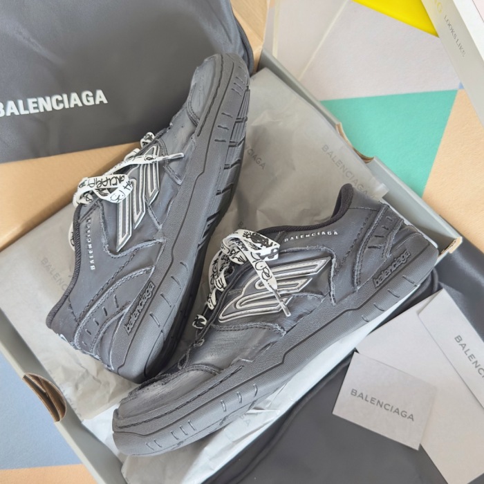 WOMEN SIZE 35-39 Men SIZE 39-45 B*alenciaga Sneaker  Top quality 1:1