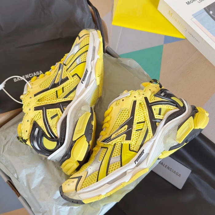 WOMEN SIZE 35-39 Men SIZE 39-45 B*alenciaga Sneaker  Top quality 1:1