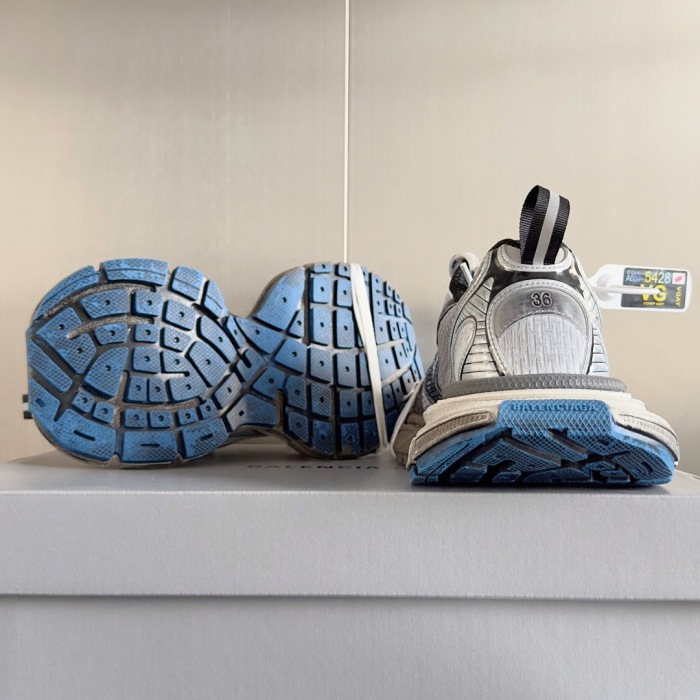 WOMEN SIZE 35-39 Men SIZE 39-45 B*alenciaga Sneaker  Top quality 1:1