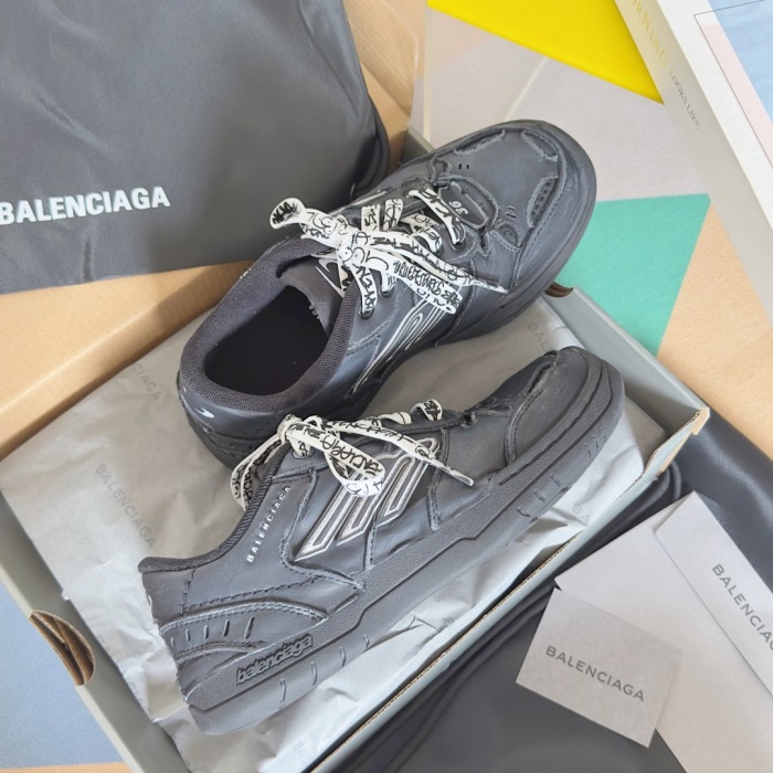 WOMEN SIZE 35-39 Men SIZE 39-45 B*alenciaga Sneaker  Top quality 1:1