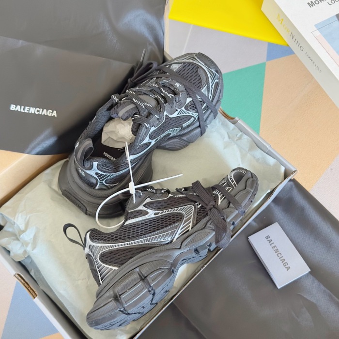 WOMEN SIZE 35-39 Men SIZE 39-45 B*alenciaga Sneaker  Top quality 1:1