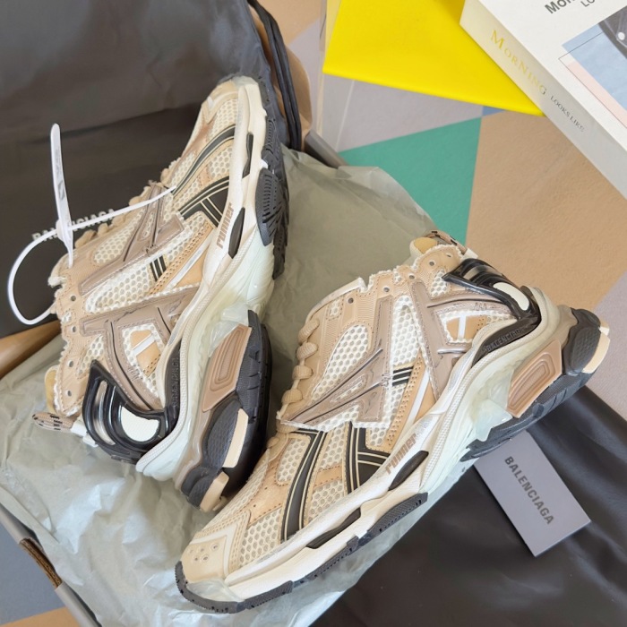 WOMEN SIZE 35-39 Men SIZE 39-45 B*alenciaga Sneaker  Top quality 1:1