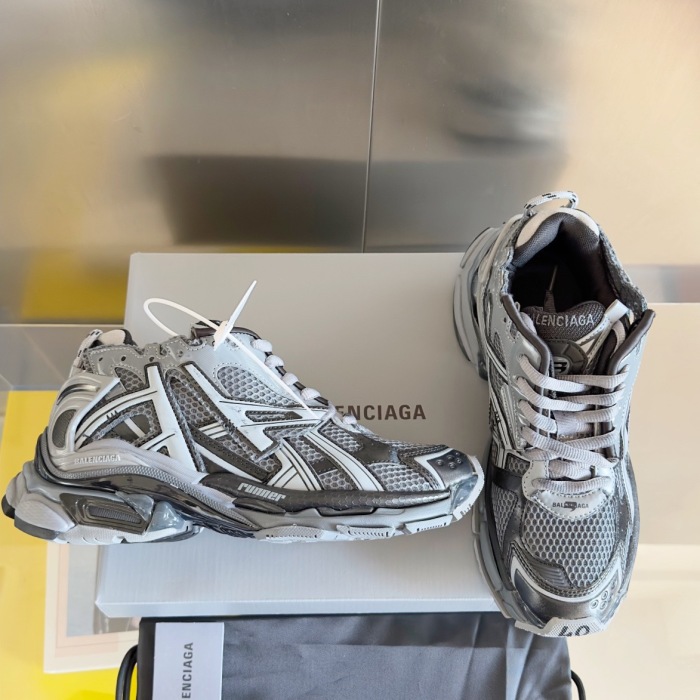 WOMEN SIZE 35-39 Men SIZE 39-45 B*alenciaga Sneaker  Top quality 1:1