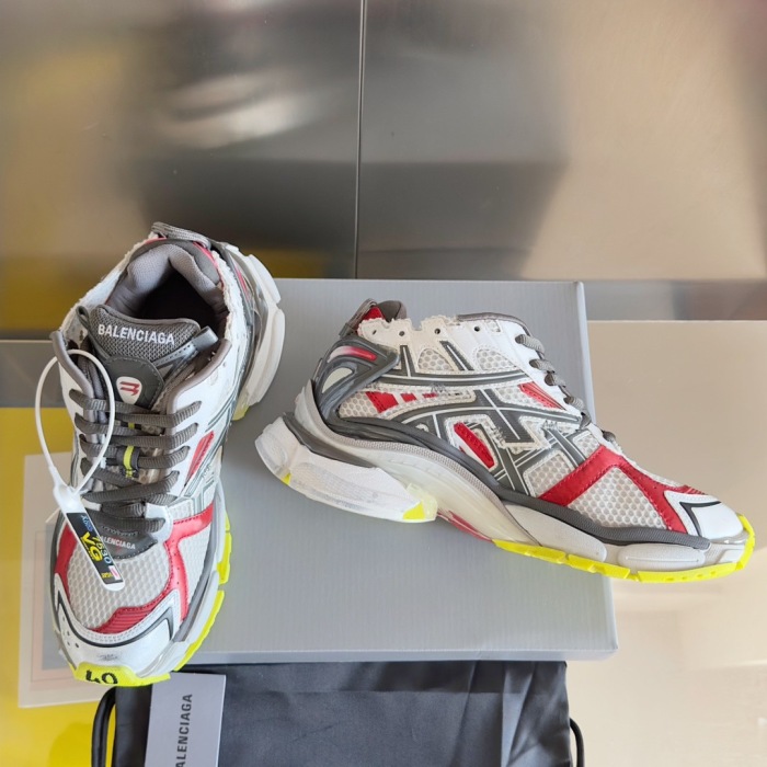WOMEN SIZE 35-39 Men SIZE 39-45 B*alenciaga Sneaker  Top quality 1:1