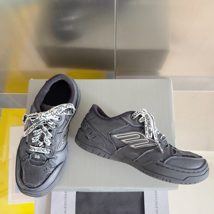 WOMEN SIZE 35-39 Men SIZE 39-45 B*alenciaga Sneaker  Top quality 1:1
