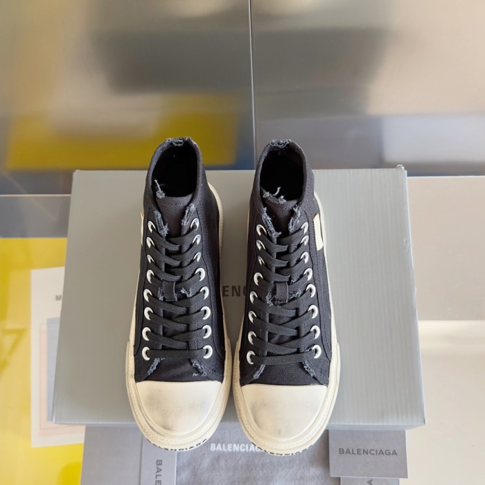WOMEN SIZE 35-39 Men SIZE 39-45 B*alenciaga Sneaker  Top quality 1:1