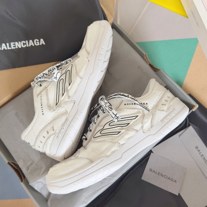 WOMEN SIZE 35-39 Men SIZE 39-45 B*alenciaga Sneaker  Top quality 1:1