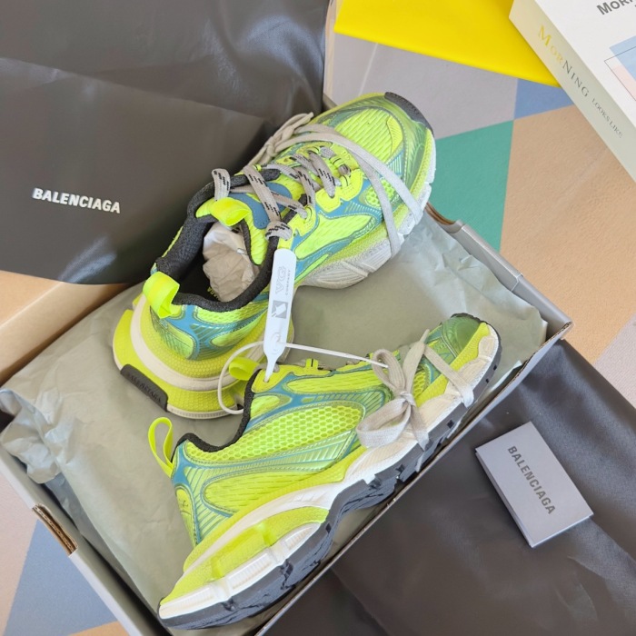 WOMEN SIZE 35-39 Men SIZE 39-45 B*alenciaga Sneaker  Top quality 1:1