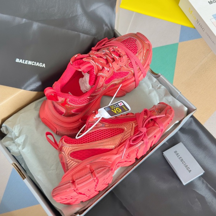 WOMEN SIZE 35-39 Men SIZE 39-45 B*alenciaga Sneaker  Top quality 1:1