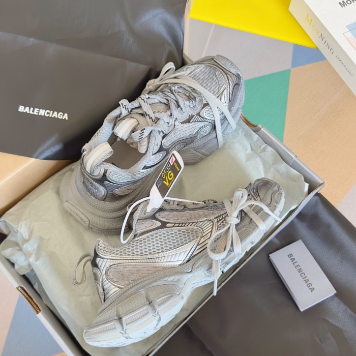 WOMEN SIZE 35-39 Men SIZE 39-45 B*alenciaga Sneaker  Top quality 1:1