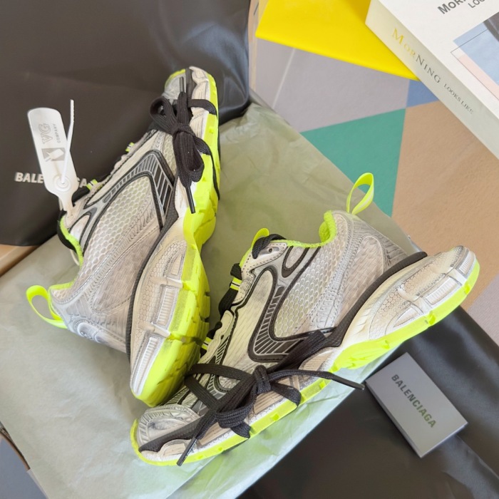 WOMEN SIZE 35-39 Men SIZE 39-45 B*alenciaga Sneaker  Top quality 1:1